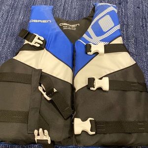 O’Brien youth life vest